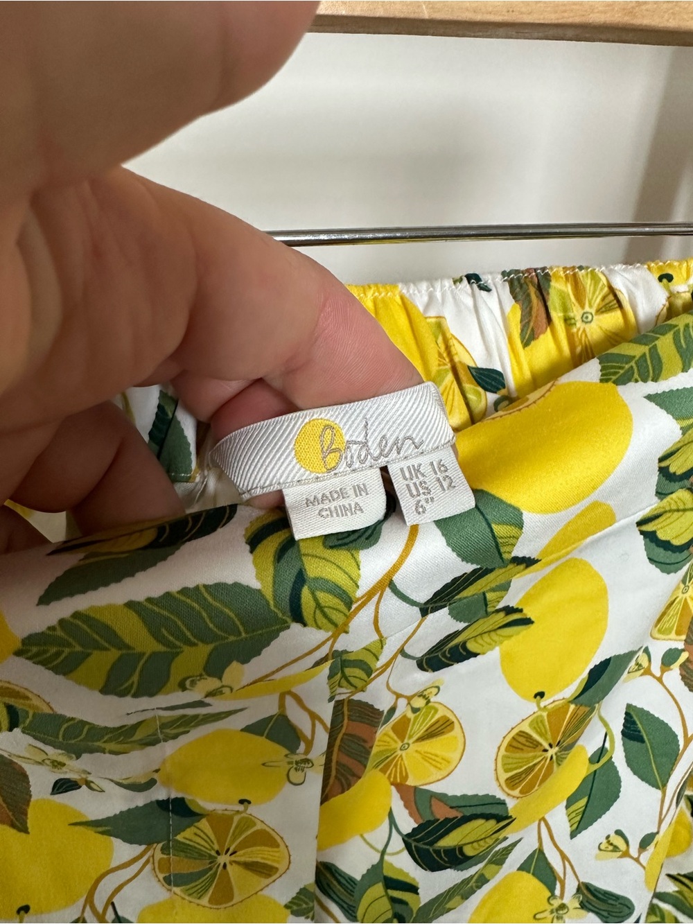 Boden High Rise Lemon Shorts - Picture 3 of 4